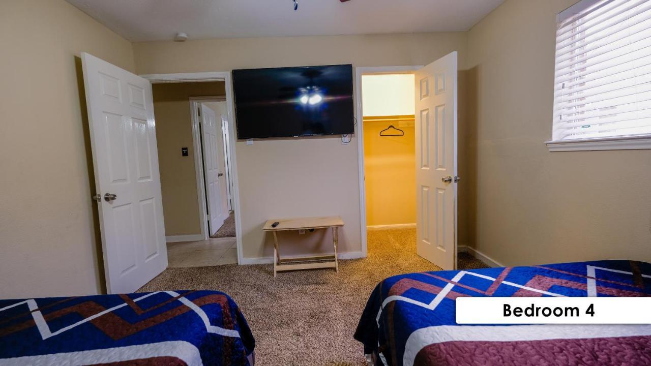 Pool House, 20 Minutes From Dt 4Bdr For 10 Guests - Winkleman Villa Хюстън Екстериор снимка